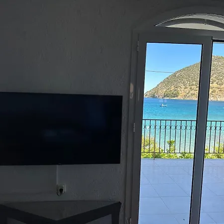 Beach House Above The Sea W Breathtaking View *
