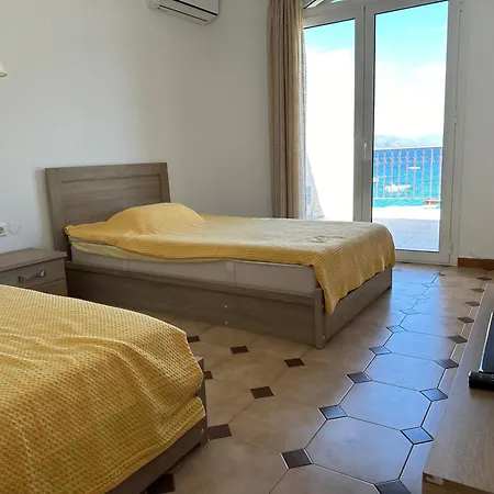 Beach House Above The Sea W Breathtaking View Dom wakacyjny