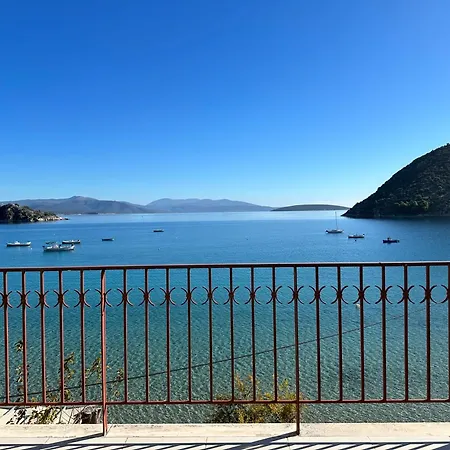 Vakantiehuis Beach House Above The Sea W Breathtaking View Tolón