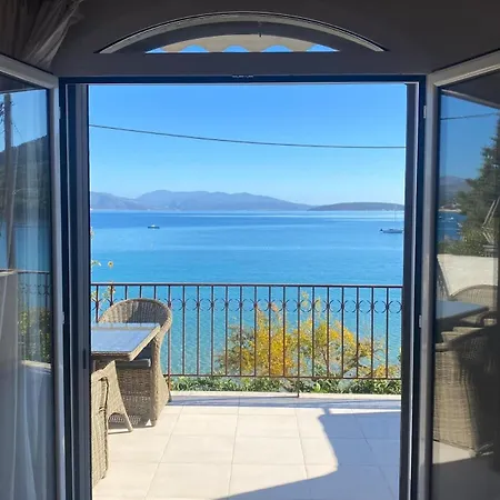 Dom wakacyjny Beach House Above The Sea W Breathtaking View Tolón